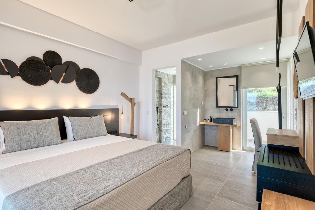 White Rock Villa *