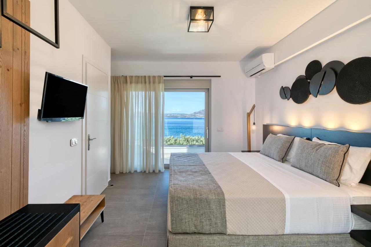 Villa White Rock Nikiana