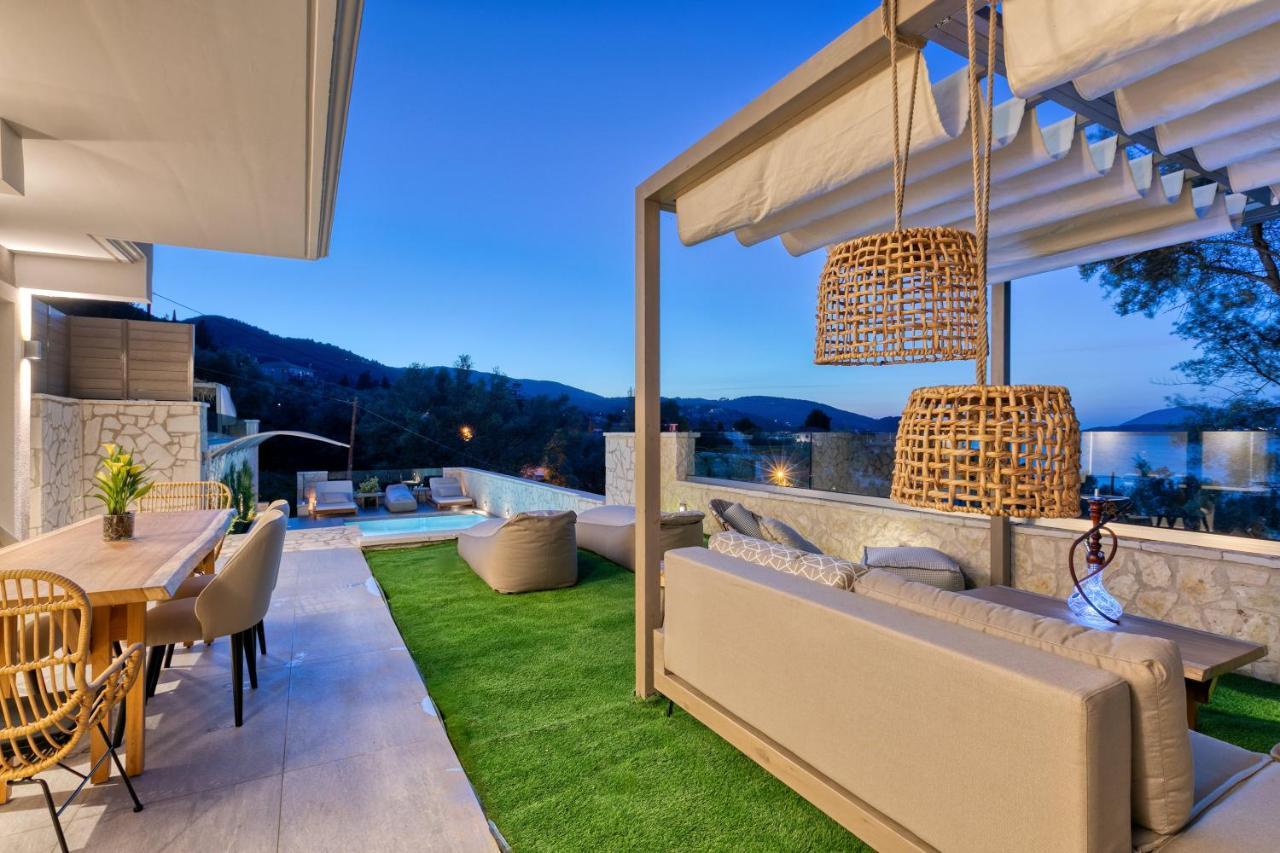 White Rock Villa *