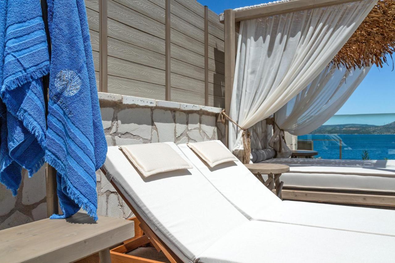 Villa White Rock Nikiana