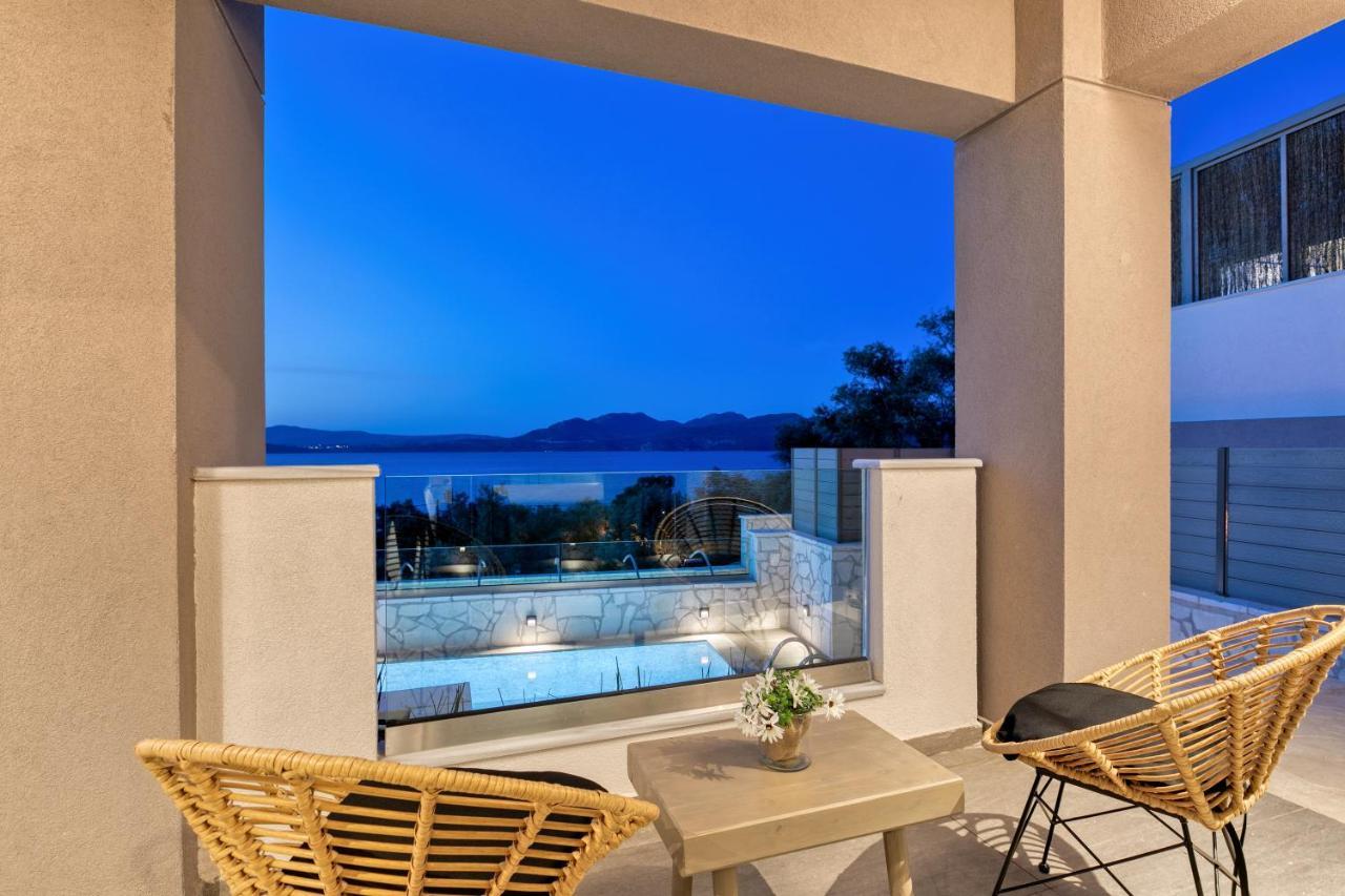 White Rock Villa *